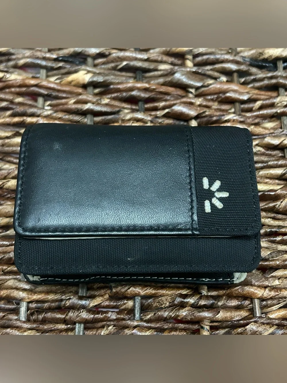 Panasonic Lumix DMC-FS15 Camera With Battery Charger, Case & Data Transfer Cable